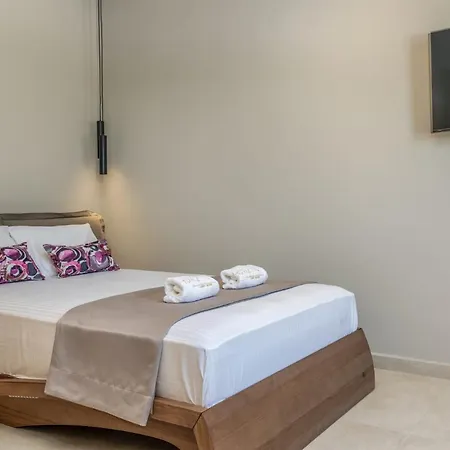 Beautiful Naxos | 3 Bedrooms | Luffy | Breathtaking Sea Views And Outdoor Hot Tub | Chora Naxos *